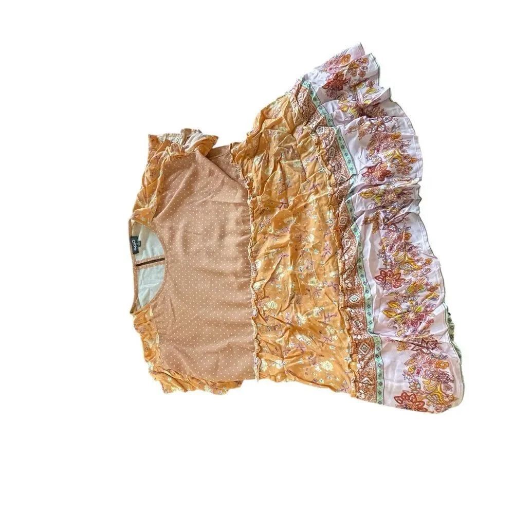Gigio size small Floral Ruffle top in Orange and Pink excellent condition